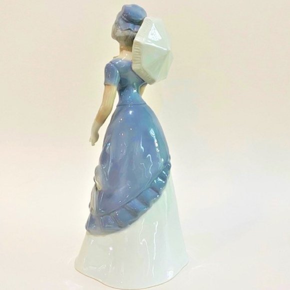 Vintage HK Harvey Knox Porcelain Woman Figurine - Picture 3 of 8